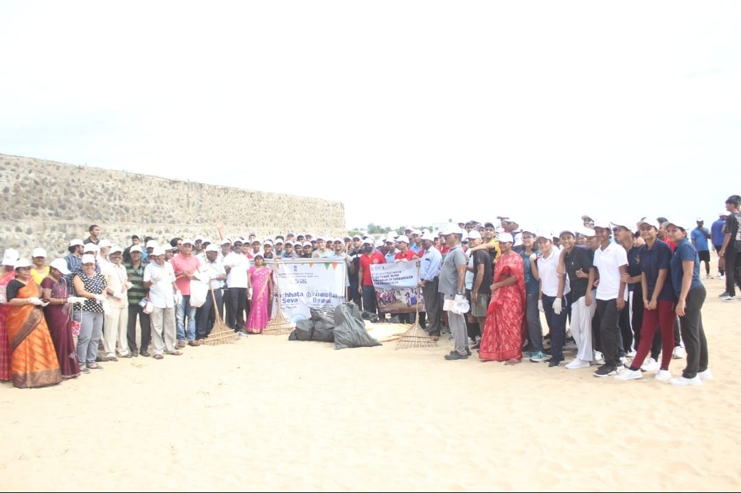 pibchennai's tweet photo. @CBCCHENNAI_MIB @PMOIndia @narendramodi @Murugan_MoS @DG_PIB @CBC_MIB @SwachhBharatGov @swachhbharat @IMU_HQ @MIB_India @PIB_India தகவல் ஒலிபரப்புத் துறை அலுவலகங்கள் இந்திய கடல்சார் பல்கலைக்கழகத்துடன் இணைந்து தூய்மையே சேவை விழிப்புணர்வு இயக்கத்தை நடத்தியது

https://t.co/RSGNV6i0bK

@PMOIndia @narendramodi @Murugan_MoS @DG_PIB @CBC_MIB @SwachhBharatGov @swachhbharat @IMU_HQ @MIB_India @PIB_India https://t.co/nrc2w4kwbl