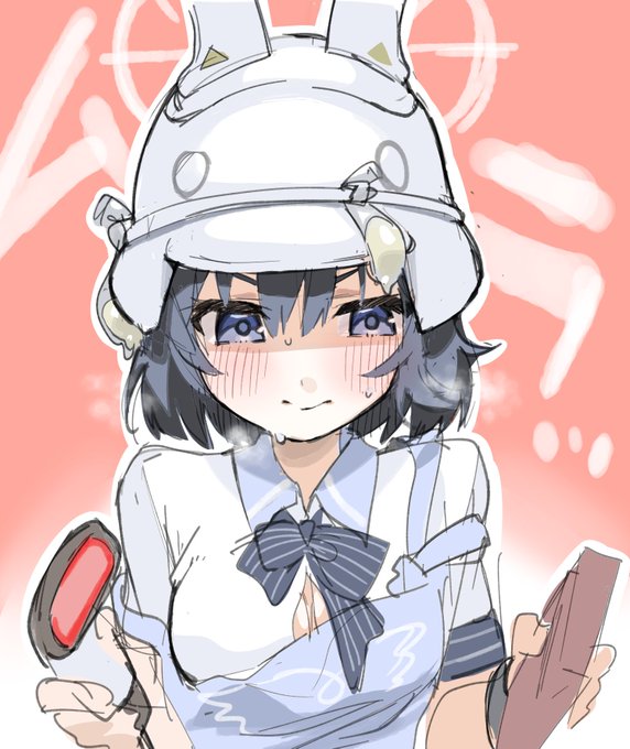 今日ロー〇ンでクリアファイルもらった 