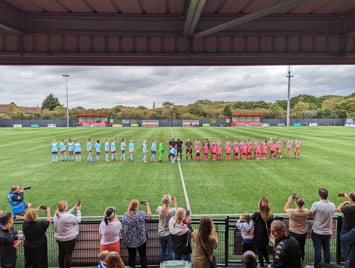 bowersladiesfc's tweet photo. We are led out of the tunnel by @intersports_fc Wildcats! 

Let's go, Bowers! 💪🏻 

#UpTheBowers | #BowersFamily https://t.co/fXKh0IotOY