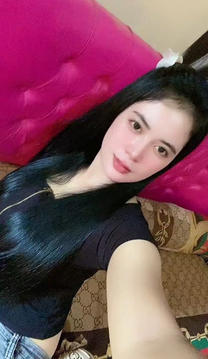 Tante Elsa tweet media