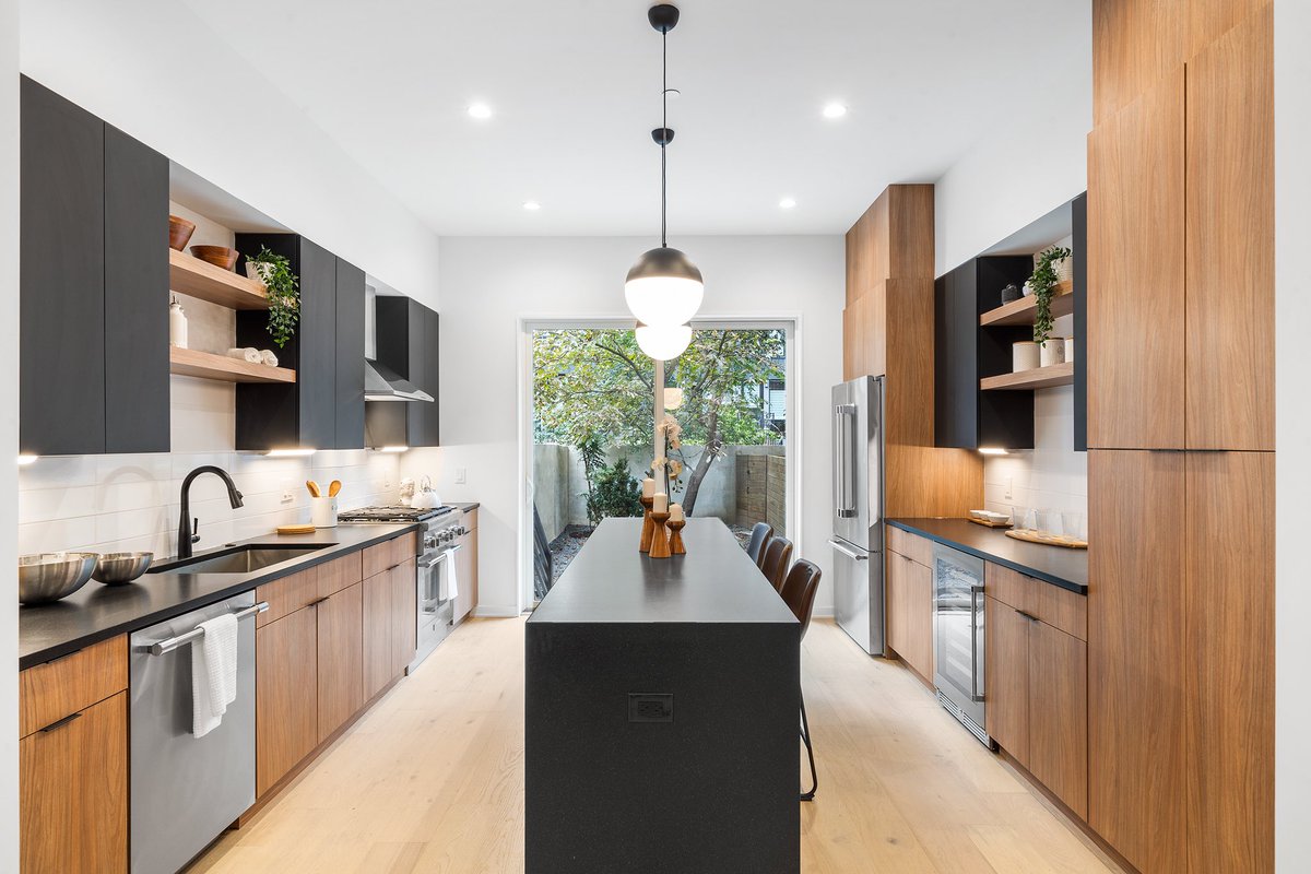 keith_stallone's tweet photo. Open House - 616 Catharine St. 

10/1/23 from 10-12pm. 

#philly #openhouse #bellavista #realestate #phillyrealestate #openhousephilly #newconstruction https://t.co/7QWm3Rtjhh