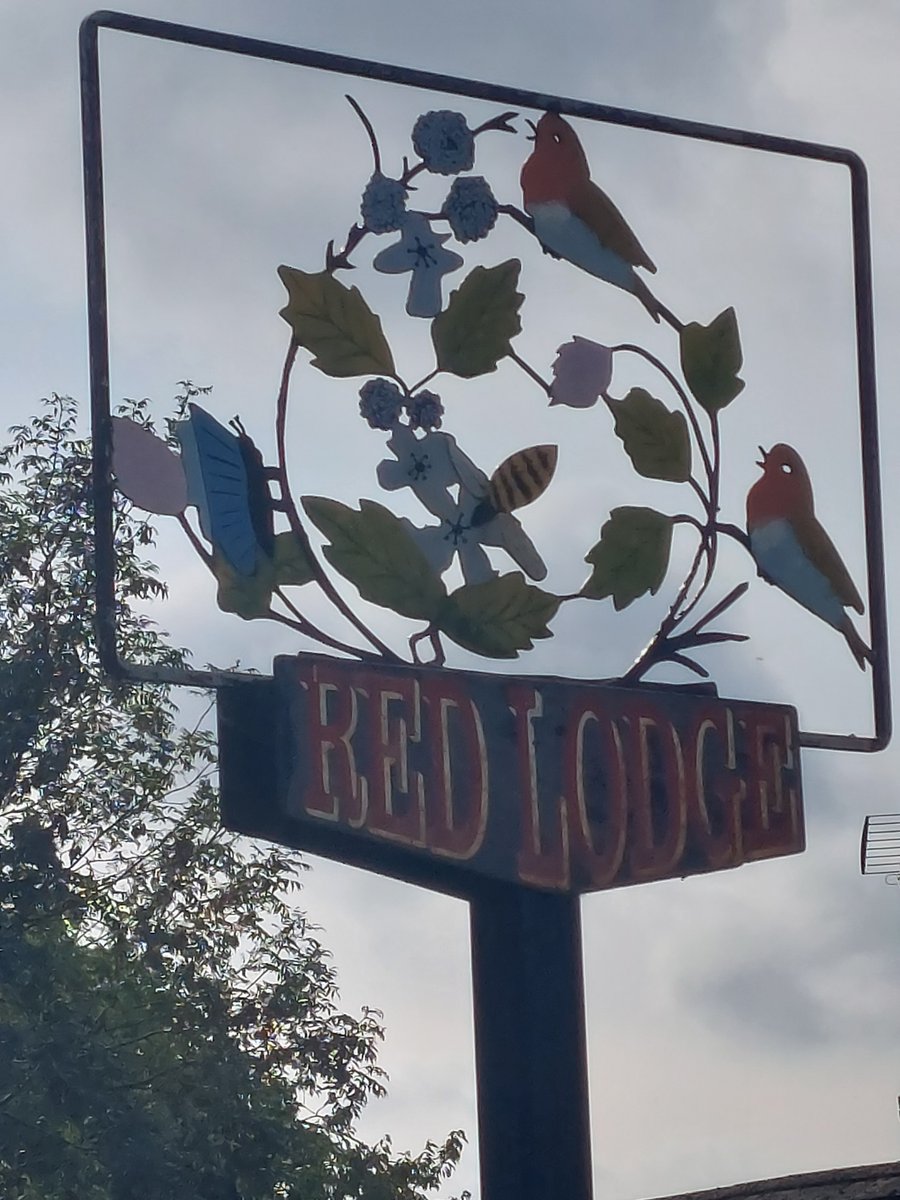 NSRAPT's tweet image. #RPUREEDY  completing his tour of #Suffolk today by completing checks in #redlodge 
2️⃣7️⃣ minutes 
7️⃣ X 🚘 reported for excess speed
3️⃣ x verbal warnings 
Back to #Norfolk #RAPT base for a cuppa. 
Stay safe on the roads and #drivetoarrive