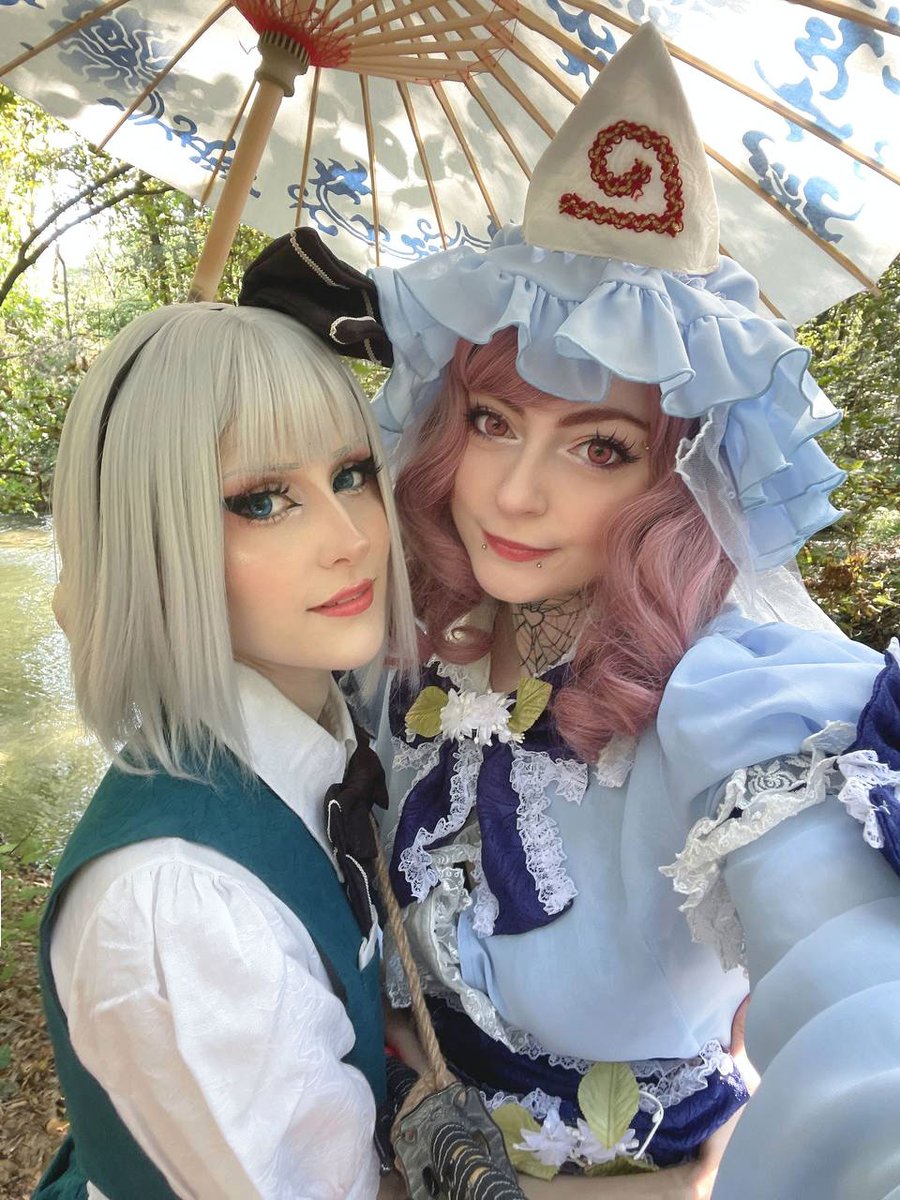 Some selfies from our shooting as Youmu and Yuyuko 🌸

#東方Project  #コスプレ #魂魄妖夢 #西行寺幽々子 #touhouproject #touhoucosplay