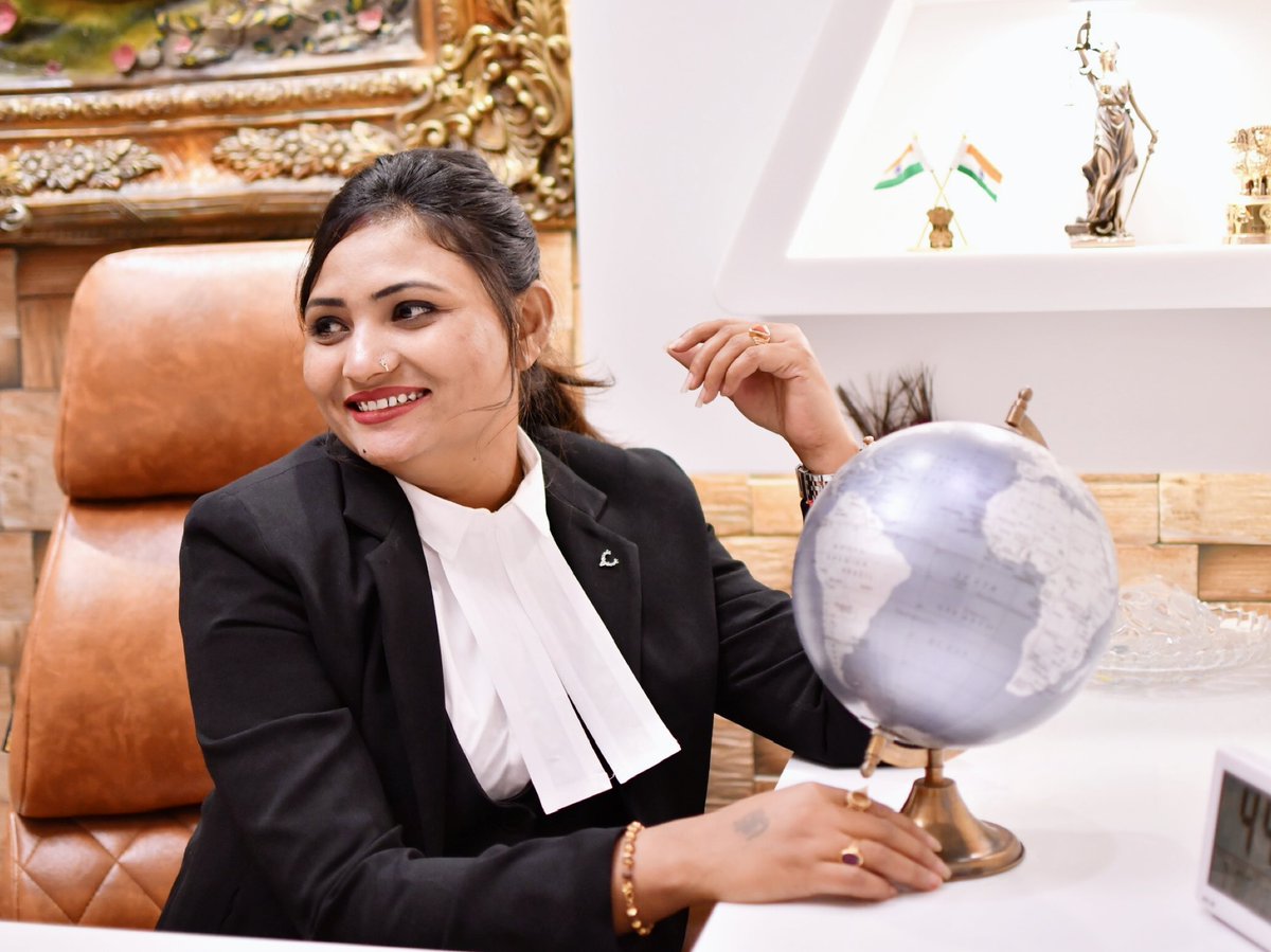 DrAartiBhil's tweet image. जीवन की सबसे बड़ी ख़ुशी,
उस काम को करने में हैं,
जिसे लोग कहते हैं.
“तुम नहीं कर सकते" - @DrAartiBhil 

#proveyourself #advocate #tapi #gujarathighcourt #ProudToBeAadivasi