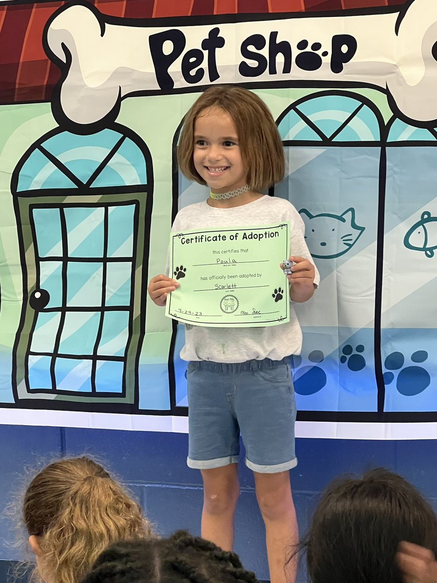 MayaKatie5's tweet image. Desk Pet Adoption Day in Mrs. Svec’s classroom! Loved that one of the pets was named after a classmate that who is no longer in the class. #classroomcommunity @LPEPanthers