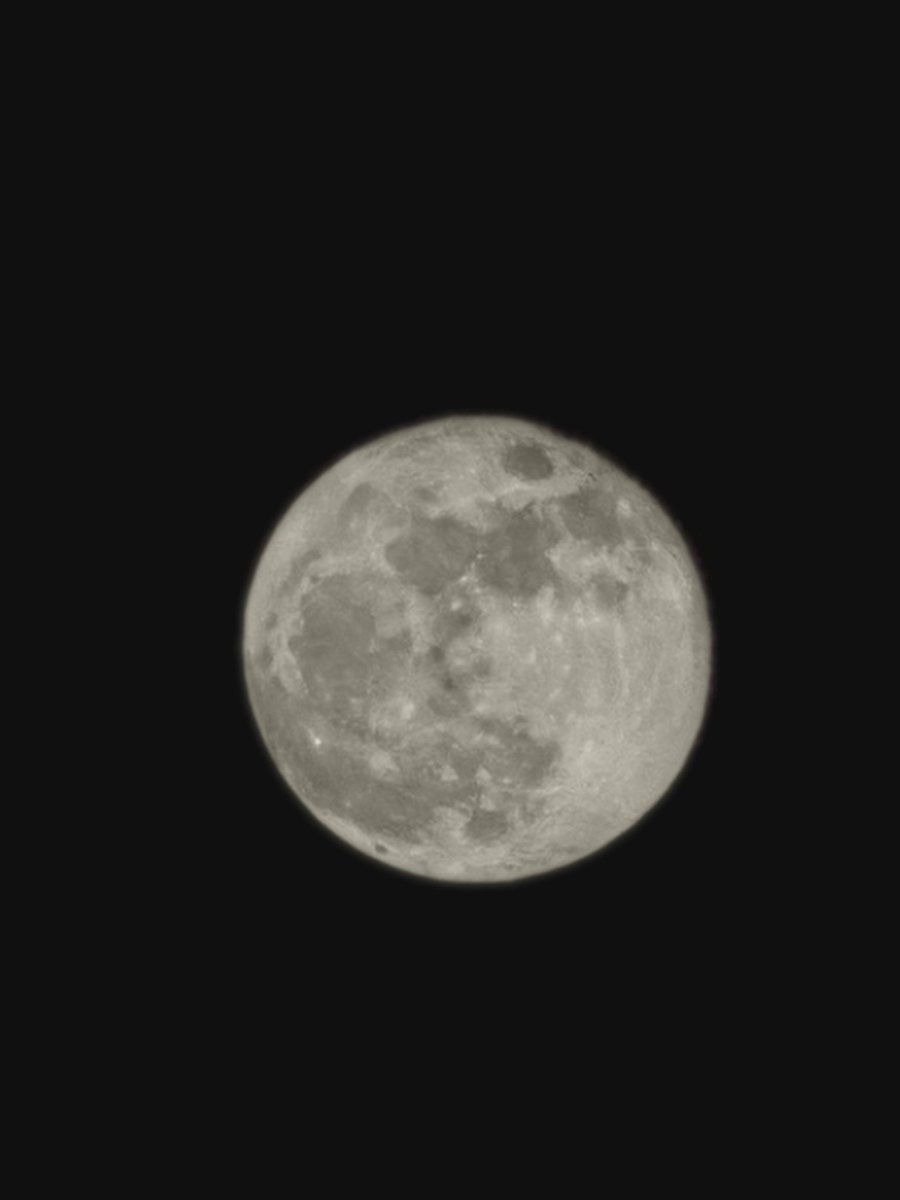 JrSyaz's tweet photo. @fazlihalimmedia Supermoon Xiomi https://t.co/AXXxCiYLb4