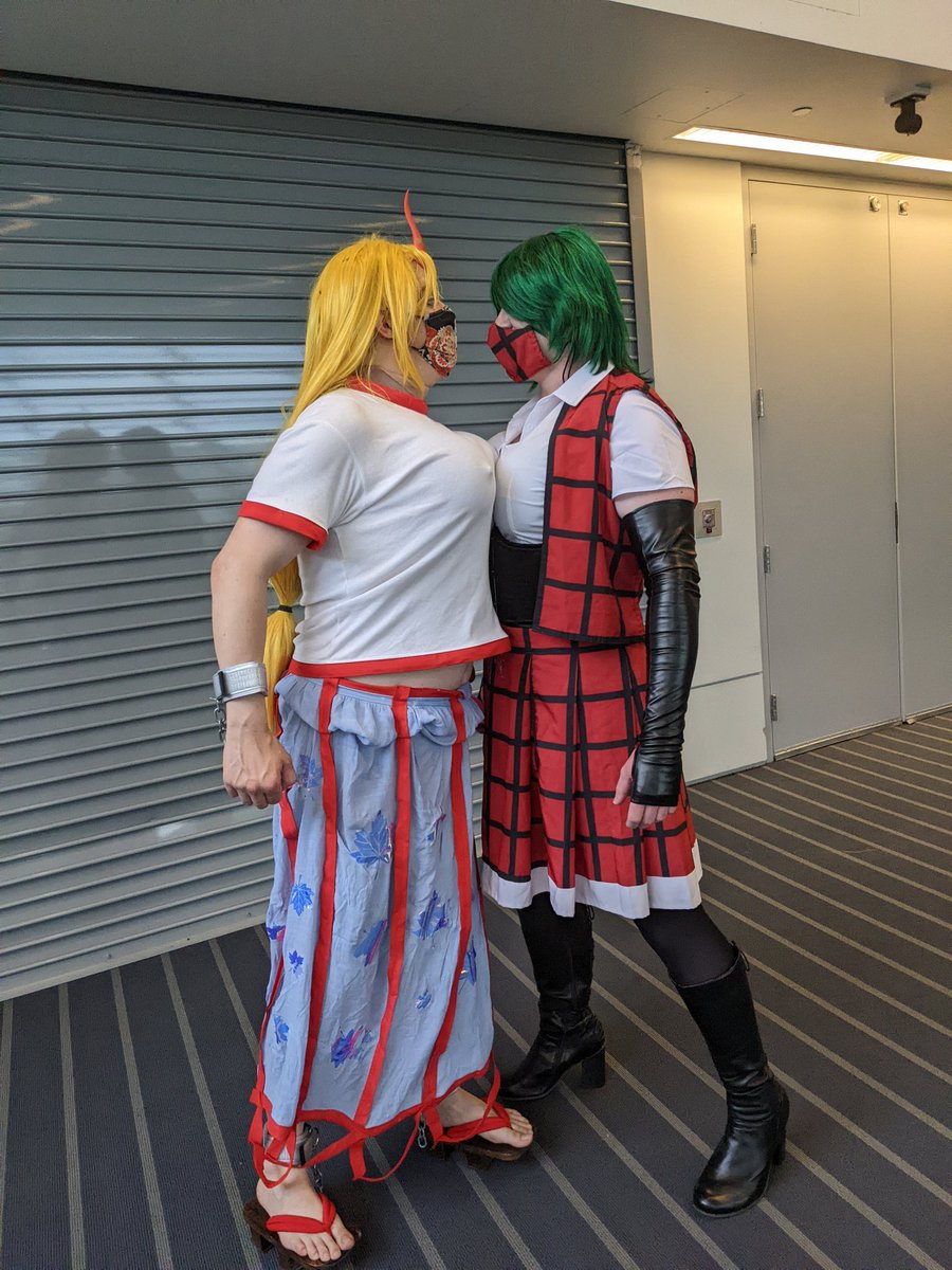 hhenrycosplay's tweet photo. I heard it's #YuugiDay #10月1日は星熊勇儀日 !!
So here's my contribution to Yuugi day!
I love onis and Yuugi is a pretty great take on an oni. ❤️🍶
Also thought the Arni Brokenbrow pose would be right.
Parsee: @ckitten_cosplay
Suika: @OniNakama
Yuuka: @ScarletImpaler https://t.co/sBQ3KXCipG