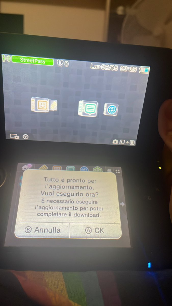 ibrido__'s tweet photo. riprendendo nintendo in mano dopo anni, inizio a nerdare su pokemon di nuov https://t.co/XqsnzTPKRx