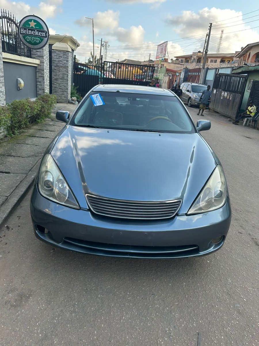 Smart_Autos_Ng's tweet image. Tokunbo Lexus es330 2006,#4.2m 

Tokunbo Lexus rx350 2020,#31.5m 

Tokunbo Toyota Camry 2010,#6m 

Tokunbo standard Toyota Highlander 2015,#13.7m

📍Lagos 
☎️07063699719 

God bless every hand that retweets this.