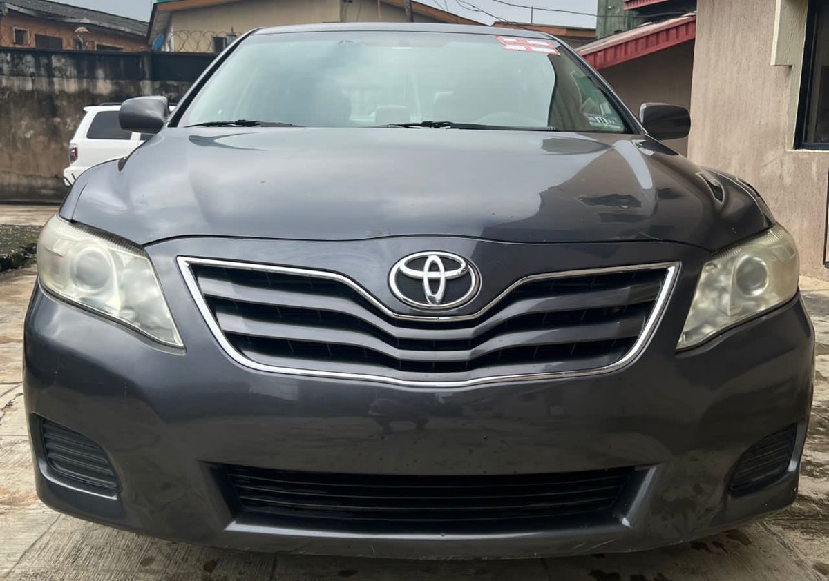Smart_Autos_Ng's tweet image. Tokunbo Lexus es330 2006,#4.2m 

Tokunbo Lexus rx350 2020,#31.5m 

Tokunbo Toyota Camry 2010,#6m 

Tokunbo standard Toyota Highlander 2015,#13.7m

📍Lagos 
☎️07063699719 

God bless every hand that retweets this.
