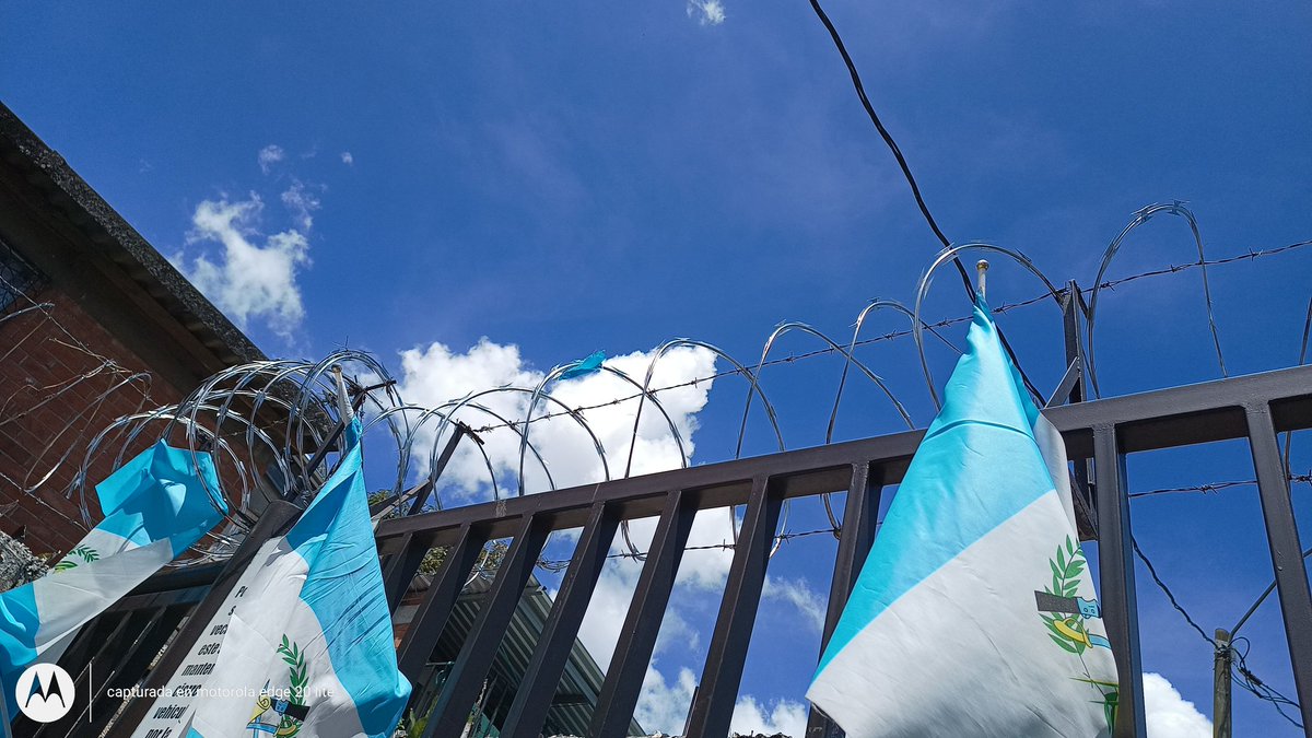 BrendaH2O66's tweet photo. ¡Mañana #Resistencia en la capital!

6:00 am:  Metro Norte autoridades de Chuarrancho  

8:00 am:  MP-Gerona, bienvenida y acompañamiento autoridades de 48 Cantones, Sololá y demás 

 10:00 am:  CC 

  3:00 pm:   MP-Gerona 

¡Súmate al rescate de la 
#DemocraciaSecuestrada! https://t.co/VRXaWSb3HX
