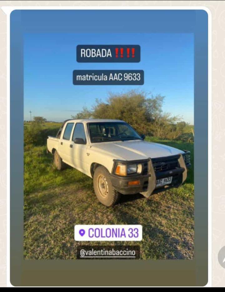 Esta camioneta fue robada en la Colonia 33 en ruta 6 km 97.
La matrícula es AAC 9633.
Se necesita por favor es una herramienta de trabajo. 
Se agradece cualquier información comunicándose al 099 219 029.