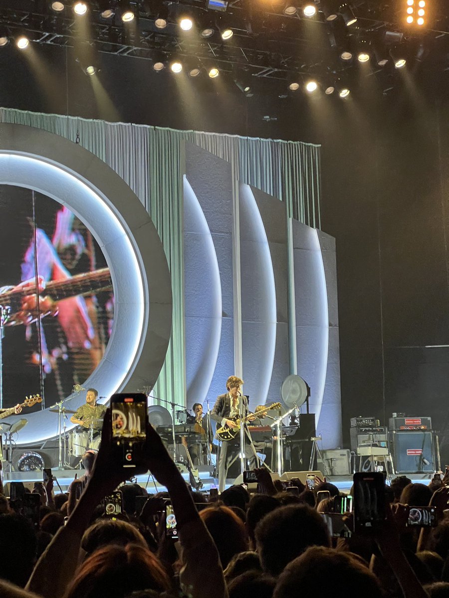 Arctic Monkeys.. Cok iyiydi