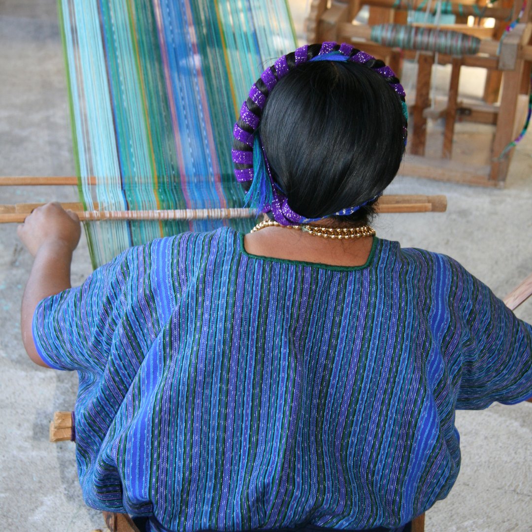 Attention beauty adventurers! 📢 The countdown has begun ⏳, we are officially 7 days away from the start of our trip in Guatemala 🇬🇹 Get ready to immerse yourself in the vibrant colors 🌈, rich culture 🎉, and beauty secrets 💄 of this magical land. Stay tuned for our upcoming