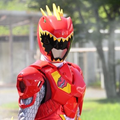 Daily_Kyoryuger's tweet photo. #NewProfilePic Prince/King Kyoryu Red is here! https://t.co/2YAEntAP5j
