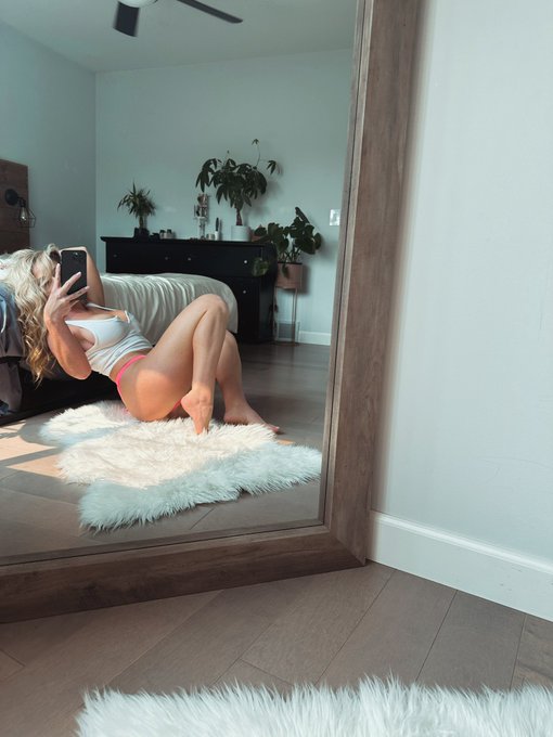 Sundays with mommy 💘🌸 https://t.co/L2gzaa00Ug<a href="/tag/goodgirl"class="tags"><span>#goodgirl</span></a>