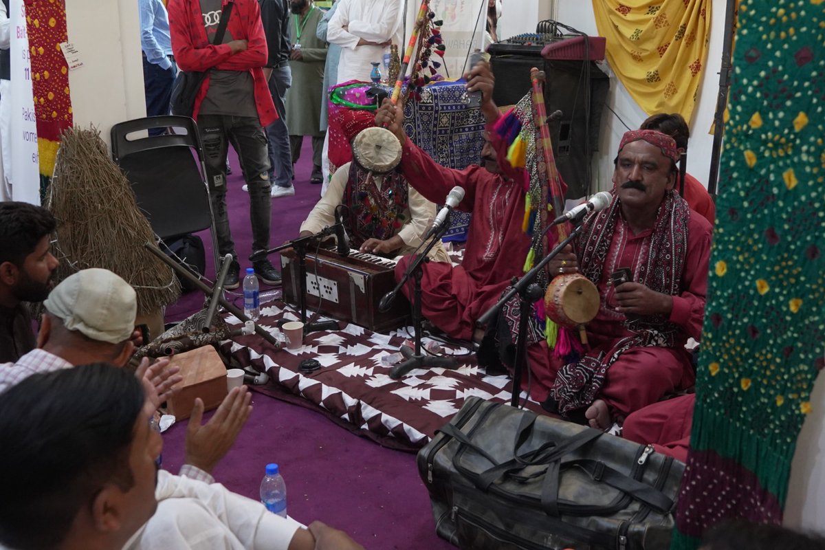 social_punjab's tweet photo. Folk Cultural performers of Social Welfare Department at Sanatzar Pavilion!
#SanatzarPavilion #wexnet2023 #sheroes #WomenEmpowerment @GovtofPunjabPK @CS_Punjab @official_tdap @tdapwexnet @CentresExpo https://t.co/DWTBs6my48