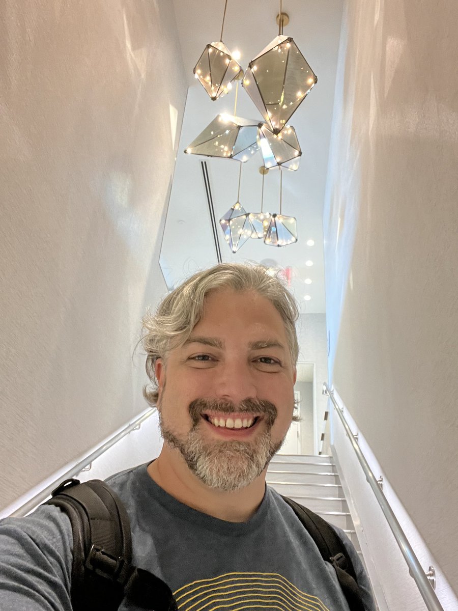 GantLaborde's tweet photo. Hitting the sky lounge to start my trek across the globe. #ALWAYSLOUNGE https://t.co/9GmKk1iOPF