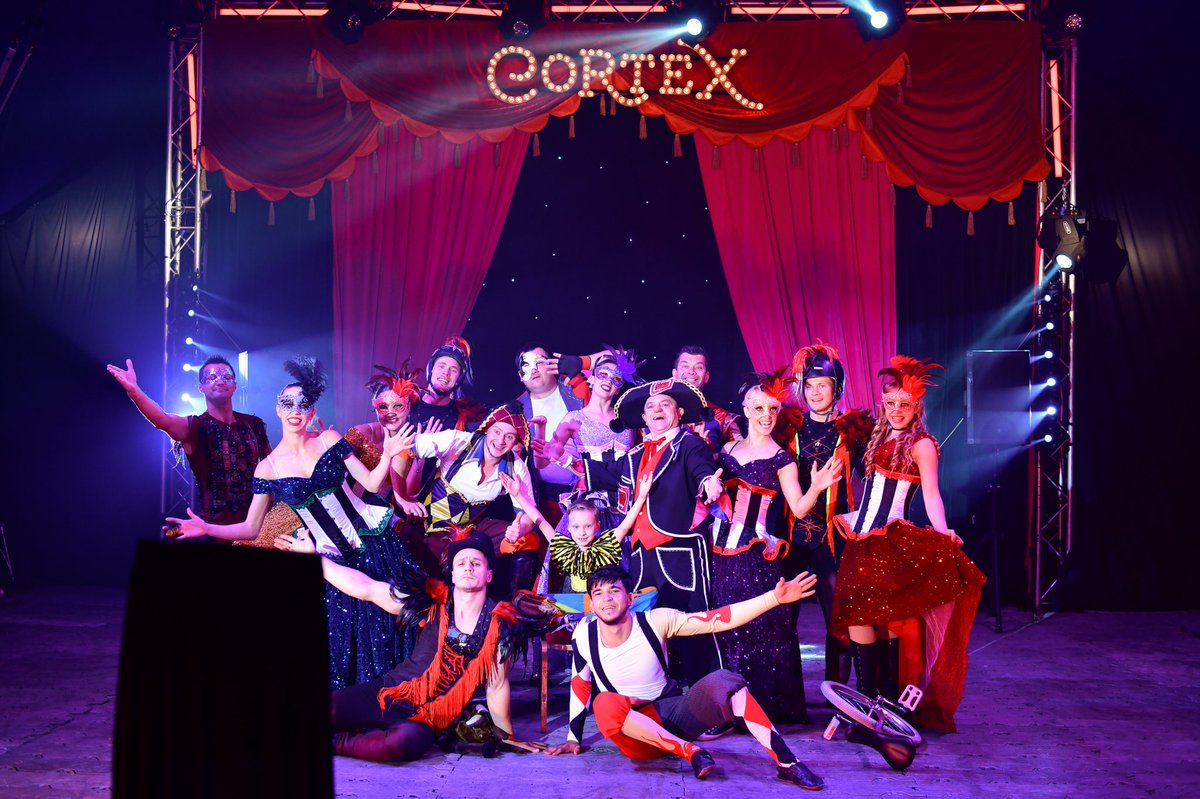 CircusCortexUK's tweet photo. Time for the grande finale! #grandfinale #circustime #smile https://t.co/k6aYsxGjNL