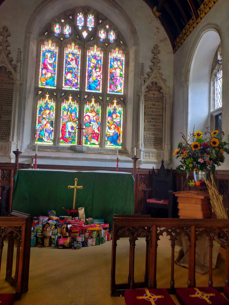 elaineccline's tweet photo. It had been harvest festival at St Michael and All Angels #Church #Awliscombe. The displays were lovely. #Churches #Christian #Christianity https://t.co/MSzcyvvkBB