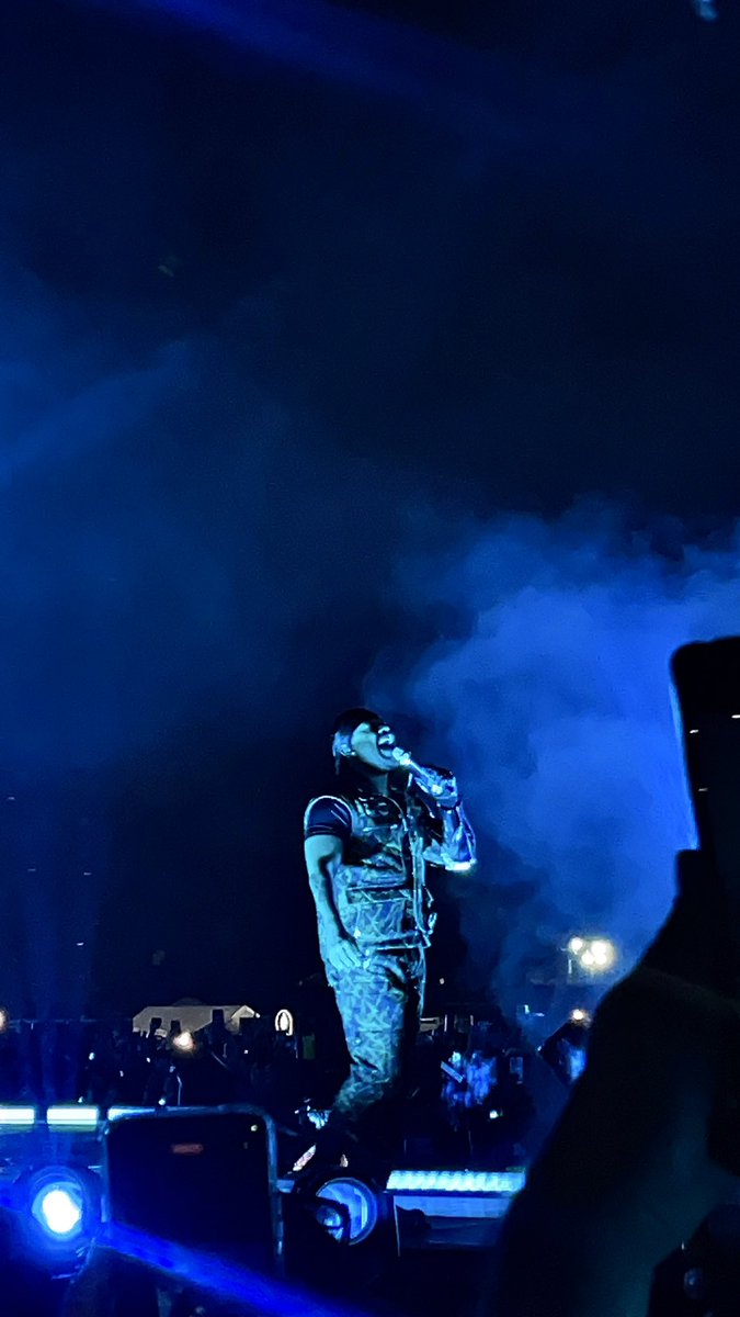 _FerSereno's tweet photo. the amazing the weeknd🖤 @theweeknd #TheWeekndinMexico ✨ https://t.co/aKJ7q9iZHn