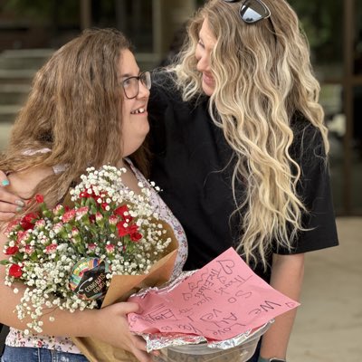 Samantha Huhn tweet media