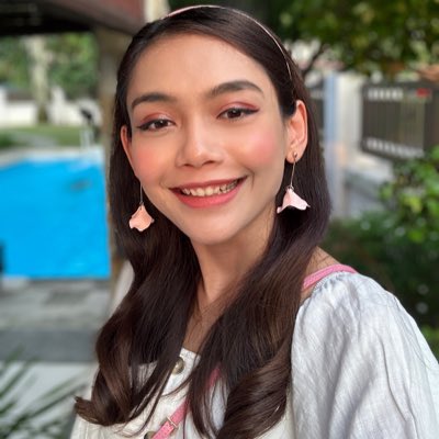 afweena's tweet photo. #NewProfilePic https://t.co/yzTMLJKH9O