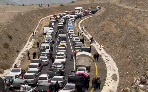 Gönüllü sürgün ve ‘gönüllü’ soykırım – Aris Nalcı avrupasurgunleri.com/?p=8331