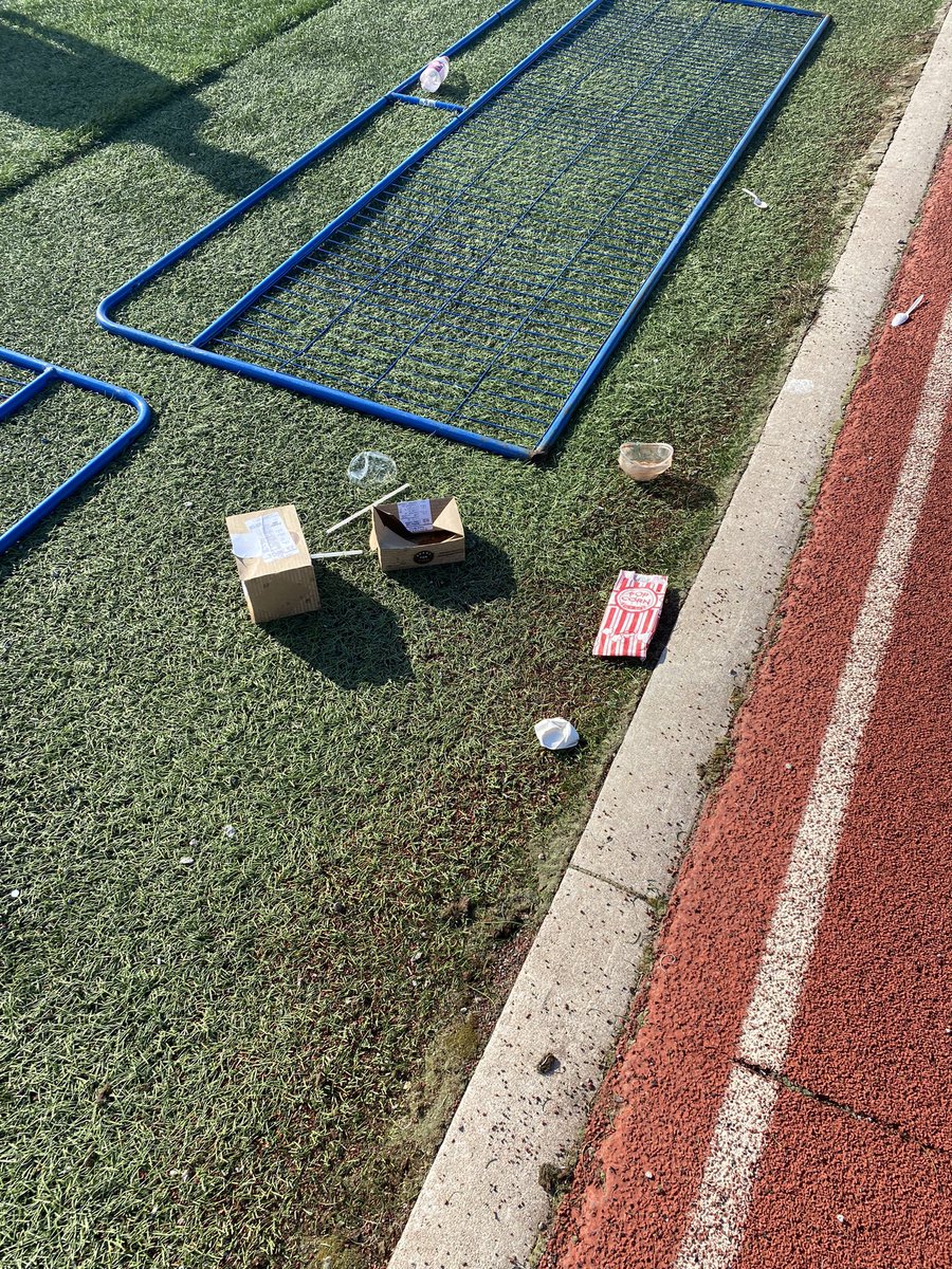 MBeaudo's tweet photo. Hey Town of Milton and Saint Francis Xavier High School…This is absolutely disgusting and an embarrassment…who’s going to pick up all this garbage? @TownOfMiltonON @StFXSOS @HCDSB https://t.co/sC3TwdEM1n
