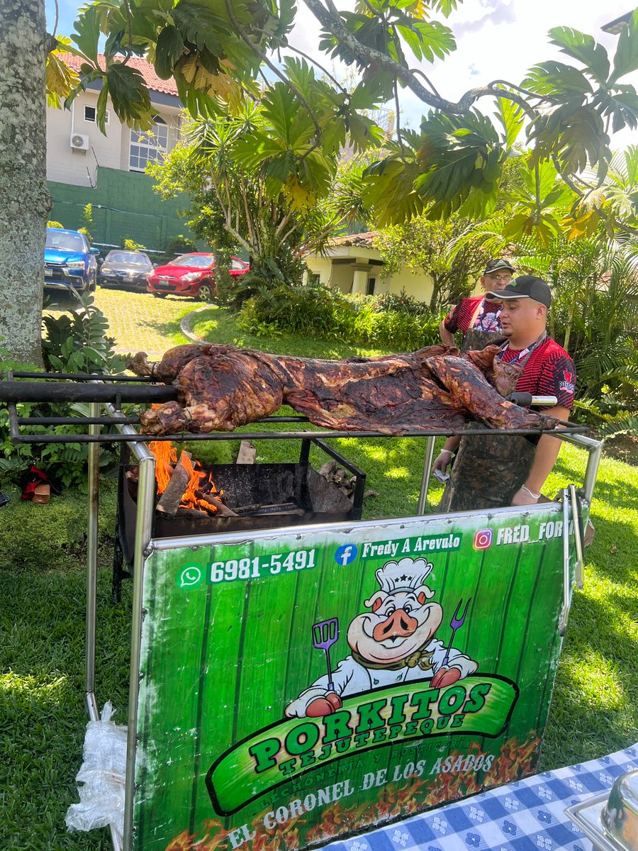 Lechoneria y Rostiseria Porkitos Tejutepeque.