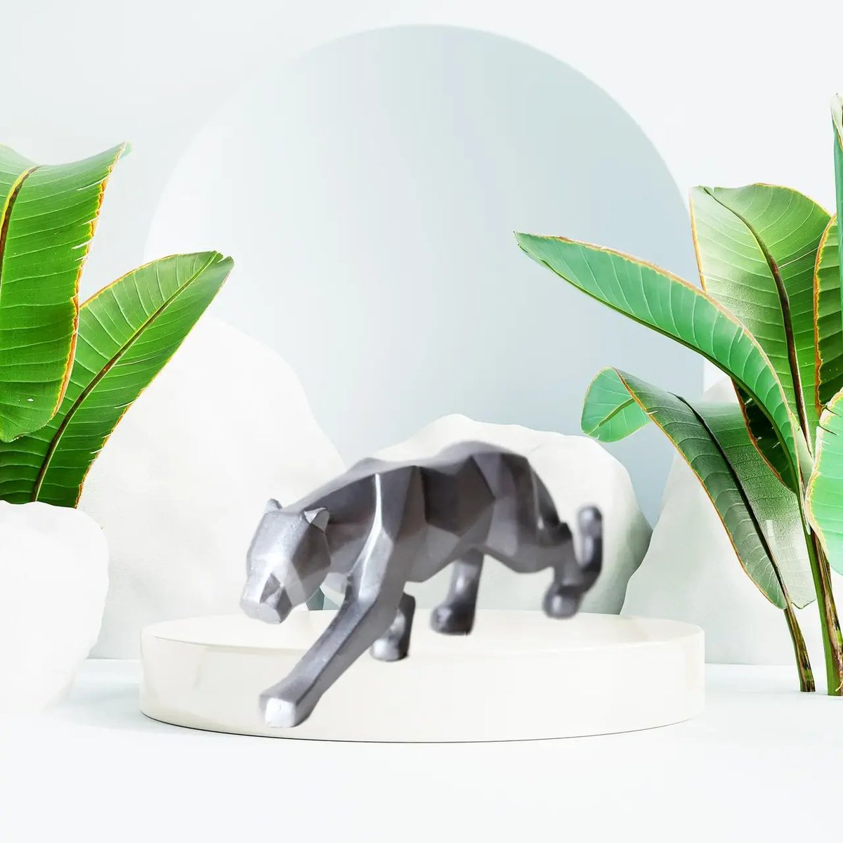 Savor Kaplan Biblo Dekoratif Aksesuar, minimalizmin güzellik ve zarafetle buluştuğu bir ifadesidir. Bu aksesuar, her detayın özenle seçildiği ve işlevselliğin estetikle buluştuğu bir tasarım anlayışını yansıtır.

Ayrıntılı bilgi için: minazey.com/urun/savor-kap…

Kaplan figürü,…