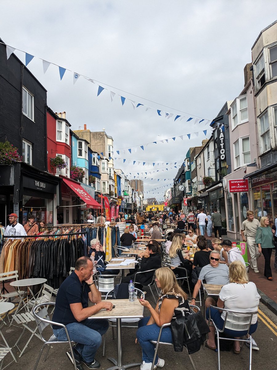 <a href="/RishiSunak/">Rishi Sunak</a> you will be pleased to know that <a href="/bhlabour/">Brighton & Hove Labour Party</a> have received your note about prioritising cars and they are bringing traffic back to this busy and bustling, pedestrianised street. <a href="/TrevMu10/">Cllr Trevor Muten</a> <a href="/BellaSankey/">Bella Sankey</a> , you must be delighted to have identical views as Rishi Sunak!