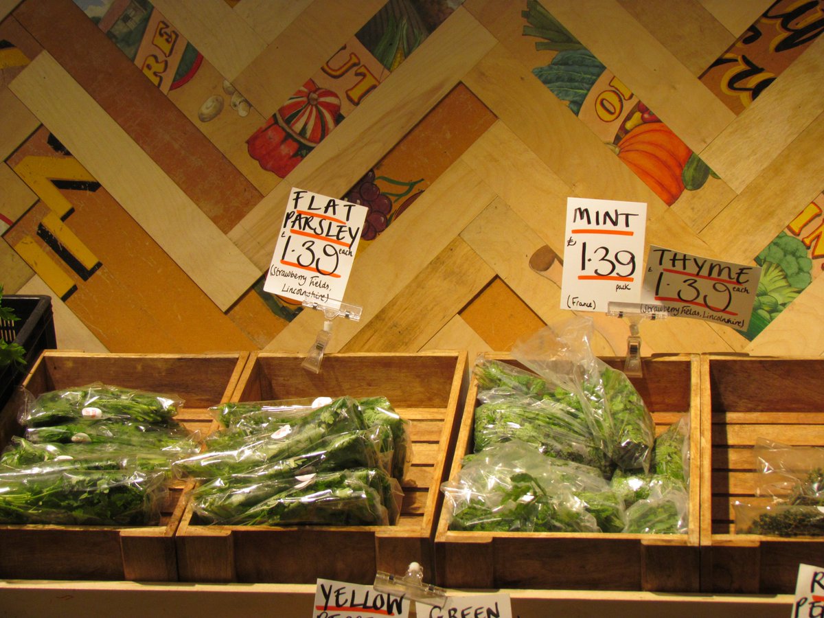 Checking out our produce in <a href="/UnicornGrocery/">UnicornGrocery</a> yesterday. Thanks guys for your hospitality &amp; to Farm Start Market Garden, Stockport &amp; Kindling Farm, Prescot for taking time out to show us round <a href="/kindlingtrust/">The Kindling Trust</a> Good to step back from the farm &amp; share our struggles with like minds