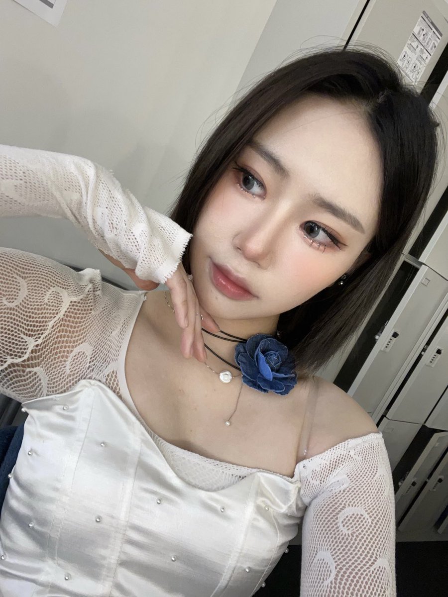 Lapillus_twt's tweet photo. 🤍🤍🤍🤍✨

#Lapillus #라필루스 #Bessie #베시 https://t.co/mm0HbvifcC