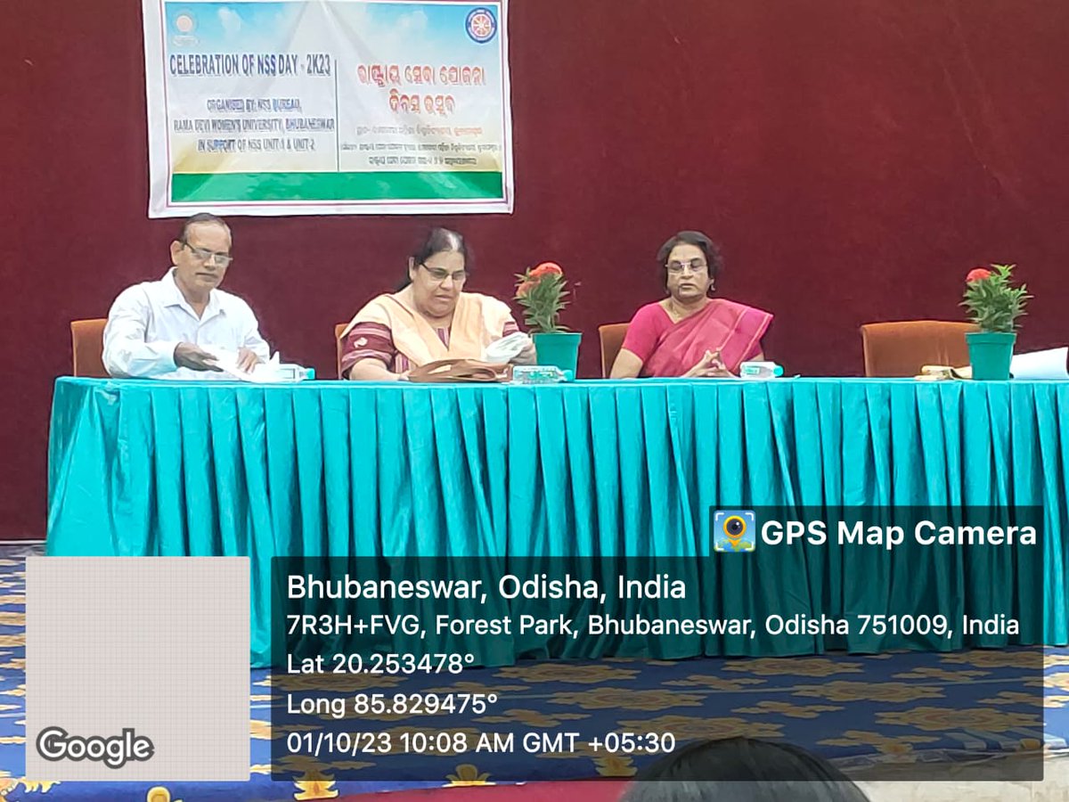 RdwuNss's tweet photo. On account of NSS Day and Gandhi jayanti the volunteers of Ramadevi women's University NSS unit 1 and unit 2 organised a campaign of one hour to clean the university campus. The NSS day ceremony was graced by Mrs. Sarita Patel, Regional Director NSS Bhubaneswar. https://t.co/vh00GdUtxt