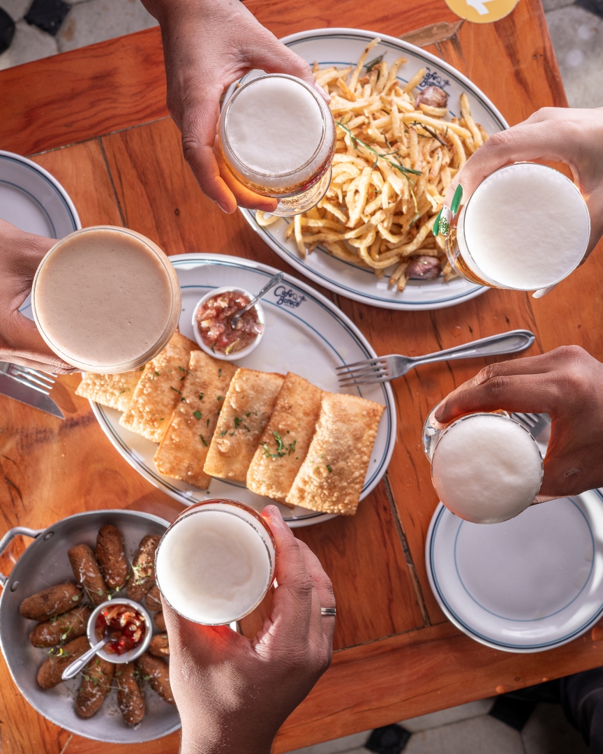 cafeboteco's tweet photo. Domingo é dia de reunião!

#caféboteco #cafeboteco #restaurante #bar #chopp #serranegra #serranegrasp #amparosp #socorrosp #lindóia #montesião #águasdelindóia #pedreira #jaguariúna #holambra #montealegredosul #itapira #mogimirim #chopp #chope #choperia #choppbrahma #brindar https://t.co/gmtnUHPHw0
