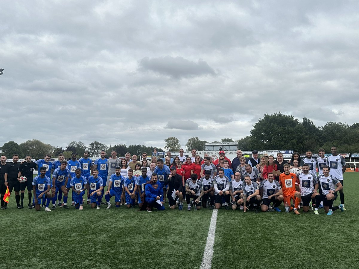 Can you spot us in the team photo👇🏻⚽️

<a href="/Jackjeffreysfi1/">Jack Jeffreys Superhero Trust 🎗</a> 
<a href="/RSKGroup/">RSK</a> 
<a href="/Sellebrity_UK/">SellebritySoccer</a>