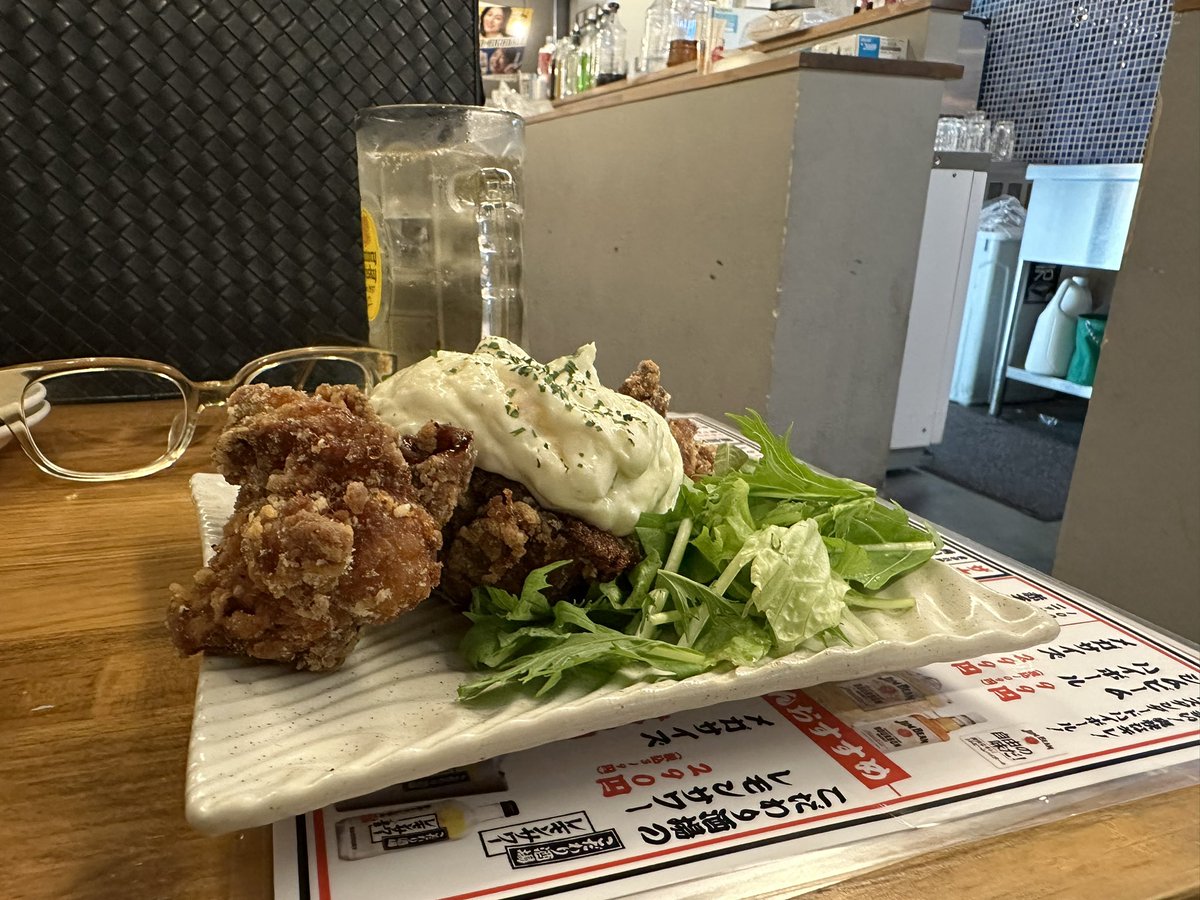 meloncito310's tweet photo. 大阪で1人飲み‼️
生ビールとハイボール飲んだら
ホテルで作業ります😊

#メロンシートジャーニー https://t.co/VTHLKuwE68