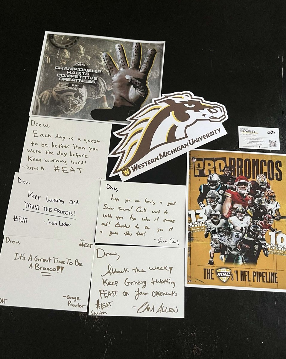 drew_smith71's tweet photo. @WMU_Football showing some love!🐎 Excited to get back to the ZOO!  #EAT https://t.co/O9ACCte5CW