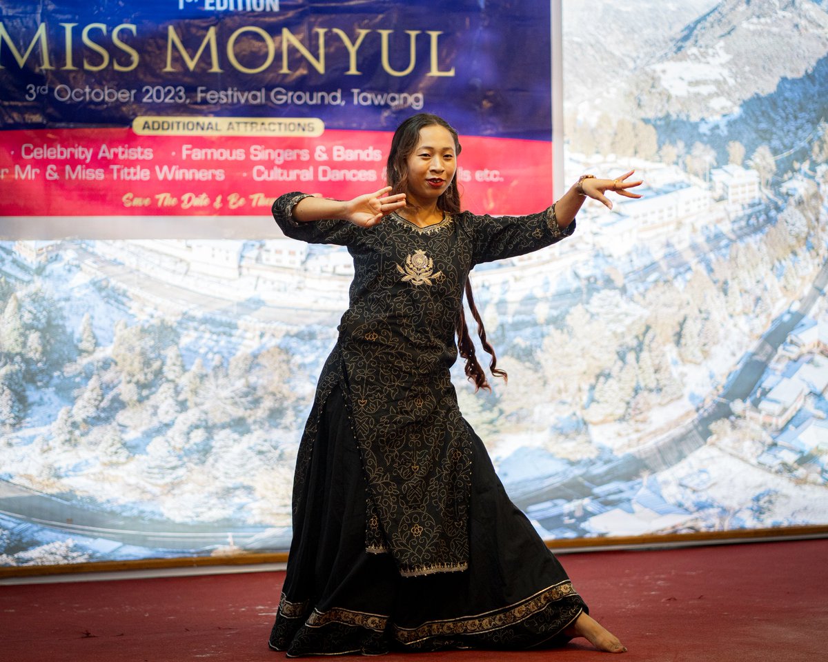 Miss_Monyul's tweet photo. The finalists of Miss Monyul 2023 showcased their respective artistry and wowed the audience with their incredible performances. https://t.co/vq1jRfWgGg