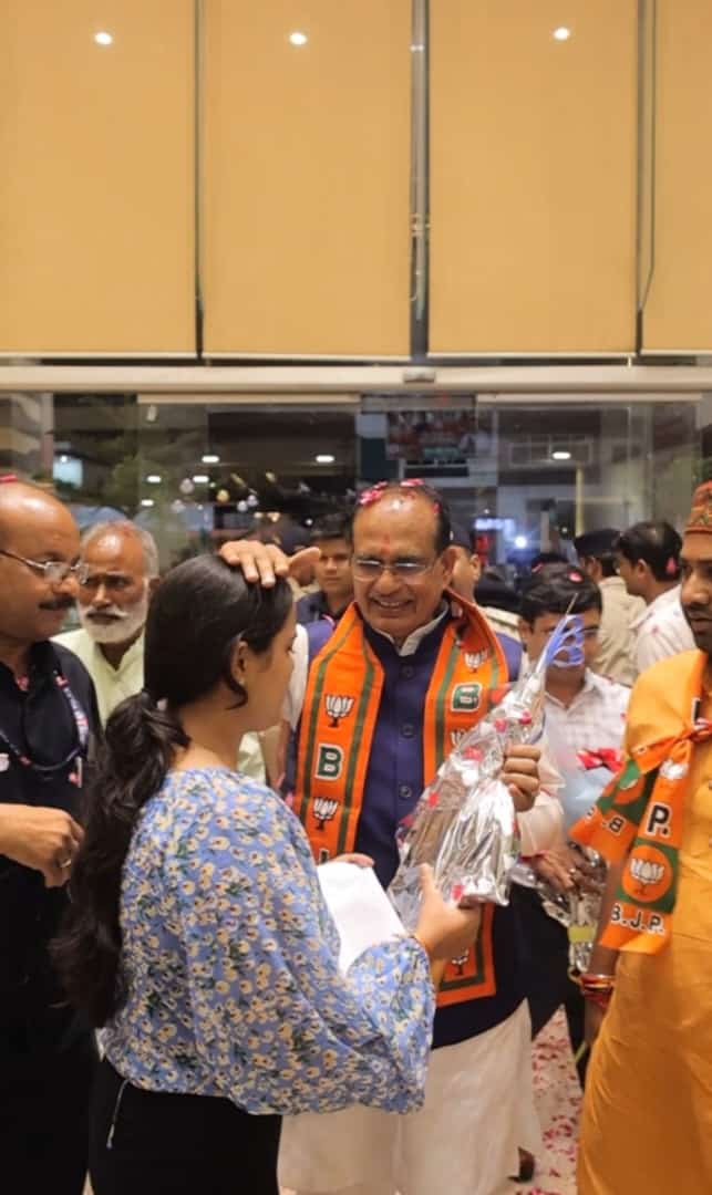 #varg3_obc_niyukti_do 
#882_OBC
882 OBC चयनित प्राथमिक शिक्षक वर्ग3 के नियुक्ति पत्र प्रदान कीजिए 🙏
<a href="/ChouhanShivraj/">Shivraj Singh Chouhan</a> 
<a href="/BJP4MP/">BJP Madhya Pradesh</a>
<a href="/schooledump/">School Education Department, MP</a>
<a href="/CMMadhyaPradesh/">Chief Minister, MP</a> 
<a href="/MPTakOfficial/">MP Tak</a>
<a href="/Indersinghsjp/">इन्दरसिंह परमार</a>  
 <a href="/ZeeMPCG/">Zee MP-Chhattisgarh</a> <a href="/News18MP/">News18 MadhyaPradesh</a>
 <a href="/NEYU4INDIA/">NEYU || National Educated Youth Union</a> <a href="/ABPNews/">ABP News</a> <a href="/INCMP/">MP Congress</a> <a href="/DainikBhaskar/">Dainik Bhaskar</a> <a href="/JansamparkMP/">Jansampark MP</a> <a href="/BBCHindi/">BBC News Hindi</a> y