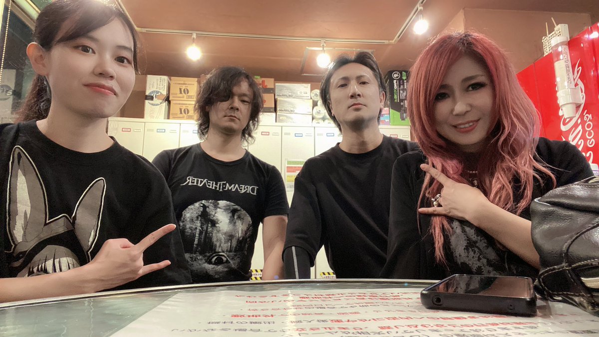 anridokodoko's tweet image. ロスフレのリハでした！

10/22(日)立川バベルライブに向けて、セトリ3周してきました💪('ω'💪) リハ後のご飯が美味しかったです🍚♡

気持ちが滾りすぎて早くライブしたい！！🥺❤️‍🔥笑

#ロスフレ #litf #LostIntheFlames