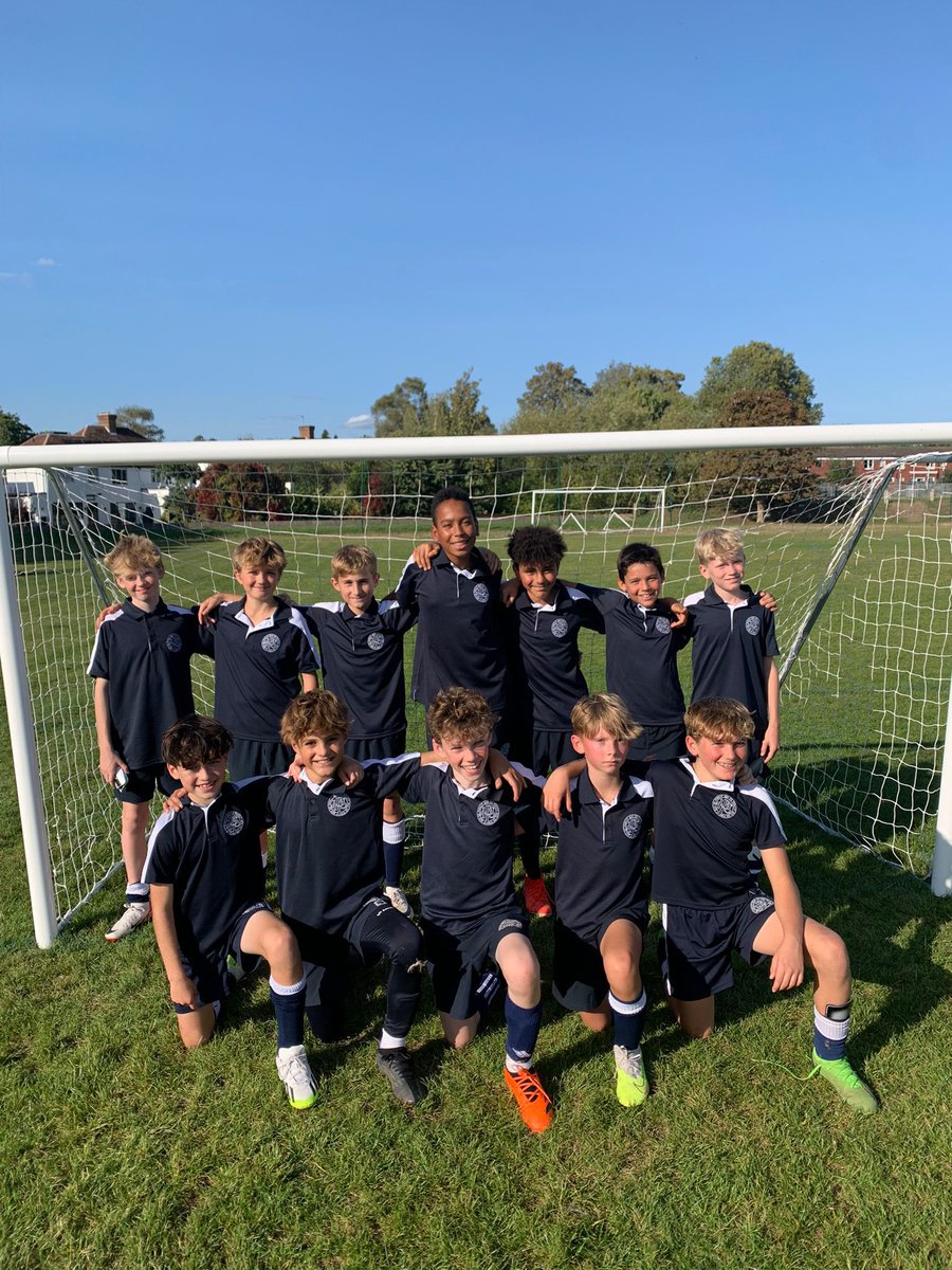 IbstockSport's tweet photo. The end of the week saw more of our pupils on the sporting fields…
A win @SchoolsFootball for U12s ⭐️ Olly, six U10🏑 @SurbitonHigh, the U11 @isfafootball @AlleynsSchool, U12 @sistersnsport @GandLSchool, U15 🏉 @Wimb_Coll_Rugby @cup_west & #ClassicClashes @HarrodianMedia https://t.co/bgKCha4T8S