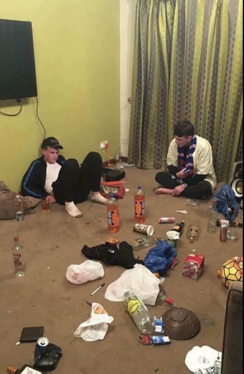 ScuderiaSevski's tweet photo. @pinstruggles @Kashe1dz “This goes right to the top lad we need to do something” https://t.co/YwVVwftjN7