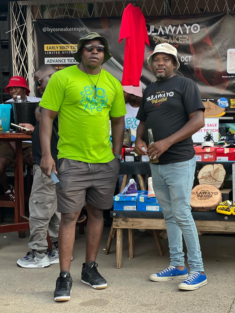 With the monya <a href="/proekid/">Isgora esiliFarmer</a>