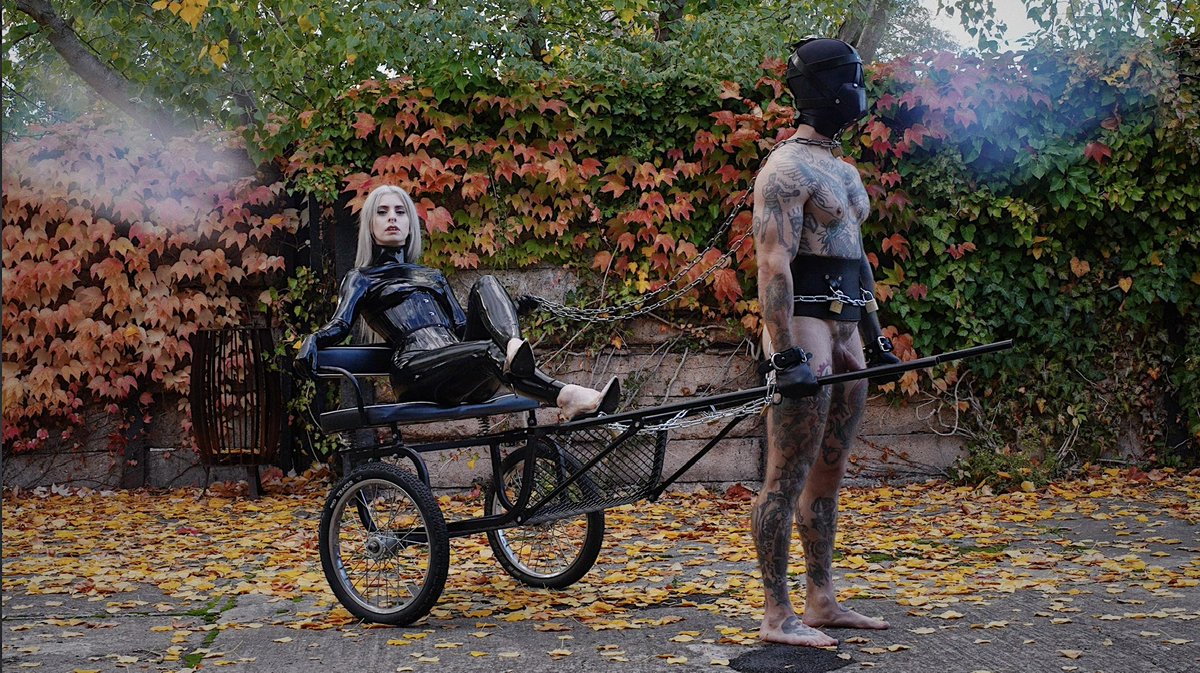 SERVETRINITY's tweet image. 🔒🍂

With @heavy_ 
Direction &amp;amp; rigging by @studio_novaya 
At Residenz Avalon, October 2022