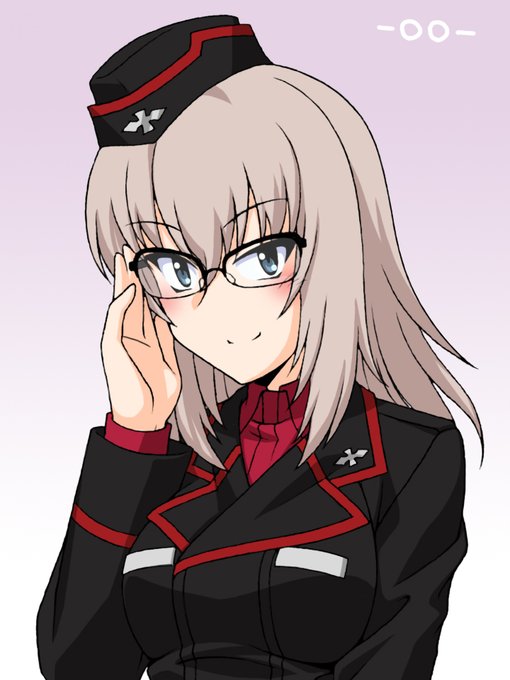 #眼鏡の日 なのでパーフェクト逸見をラクガキしました! 