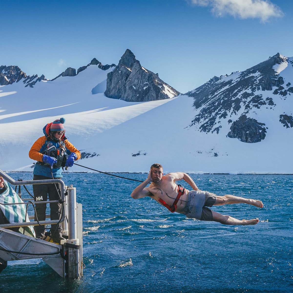 QuarkExpedition's tweet photo. Just over 30 days before we return to Antarctica! 🇦🇶
Are you one of the lucky travelers joining us on a journey to the 7th Continent? 🤩
📸: David Merron
#Antarctica #ExpeditionTravel #AdventureTweets https://t.co/8tBY5Nbimc