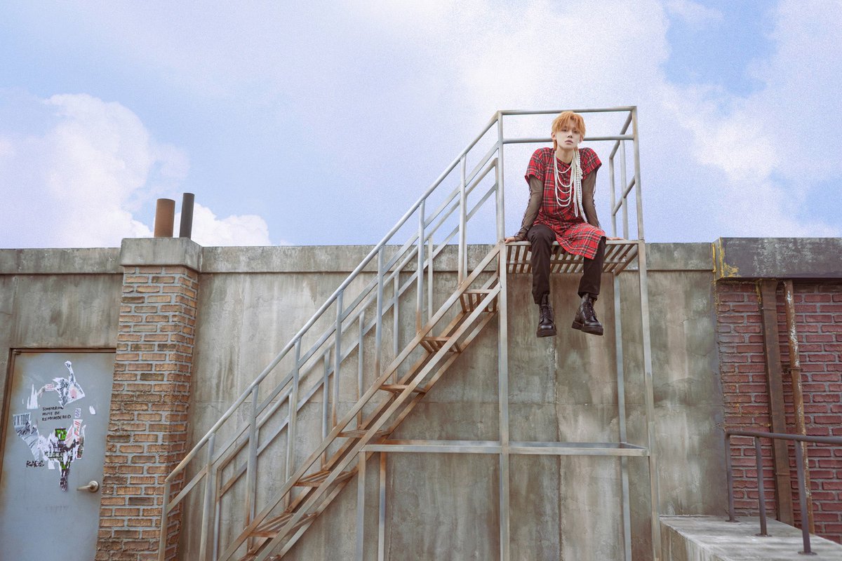 txt_sarangdan2's tweet photo. The Name Chapter : FREEFALL - Concept Photo CLARITY Ver. - #연준 (#YEONJUN) https://t.co/m3fkzYyWW9
