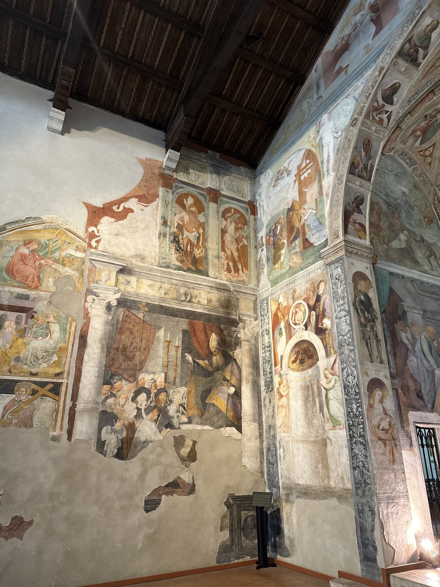 VisitFVG's tweet photo. Sei alla ricerca di un viaggio nell'arte, nella cultura e nei sapori autentici? #SanDanieledelFriuli è la destinazione perfetta per te!
Nel nostro ultimo blog post, parliamo di chiese, prosciuttifici e segreti medievali😲
👉https://t.co/hvEOonBm4l
#iosonofvg #fvglive https://t.co/EfDSs8sLOp